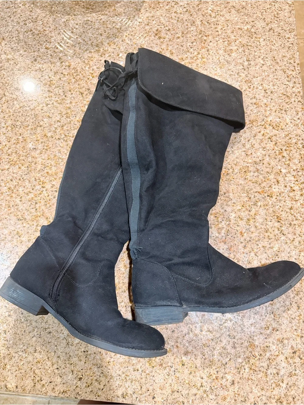 Women's Black Knee-High Suede Riding Boots